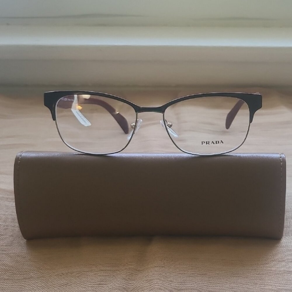 NEW & AUTHENTIC PRADA FRAMES MODEL  VPR 65R , 53-16-140, COLOR UAN-101